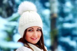 Как связать зимнюю женскую шапку
