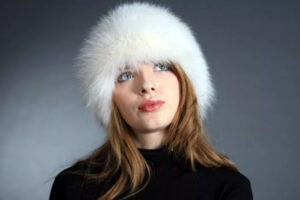 Как почистить песцовую шапку самостоятельно
